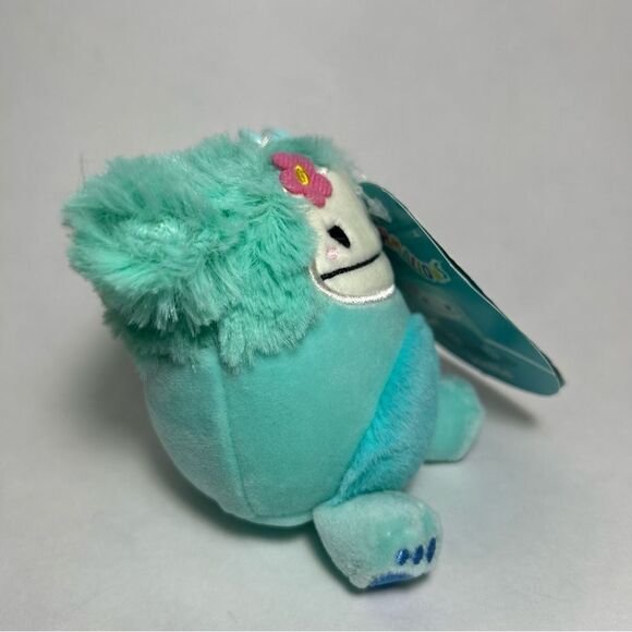 NWT Squishmallows Joelle The Bigfoot Clip On Plush Toy Stuffed Animal Backpack - Picture 2 of 5